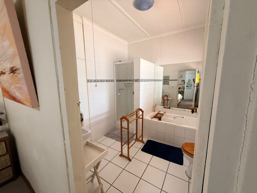 3 Bedroom Property for Sale in Paglande Western Cape